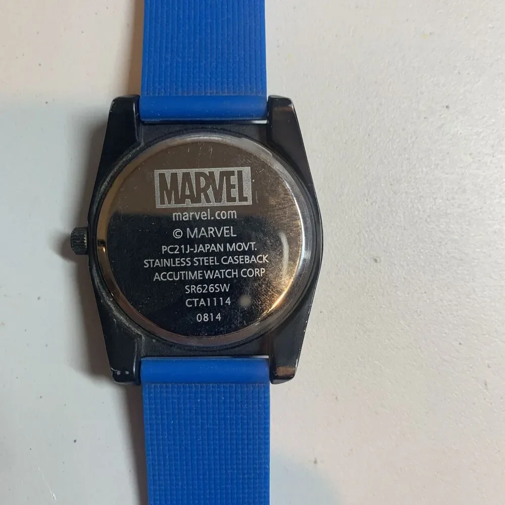 Men's Marvel Comics CAPTAIN AMERICA Red/White/Blue Shield Watch, Black Case